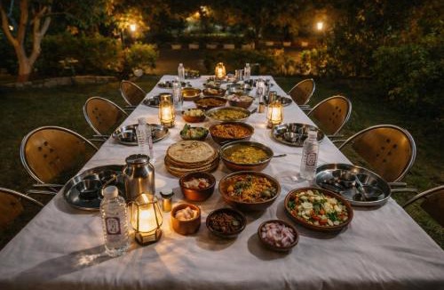 Haripur Hotel | AamraKunj Gir Resort