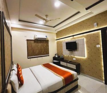 Azamgarh House | Shri Sai Hotel Azamgarh Near Roadway Bus Stand