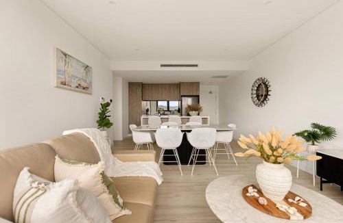 Gosford Apartment | 2BDR Luxury Apartment Panoramic Views