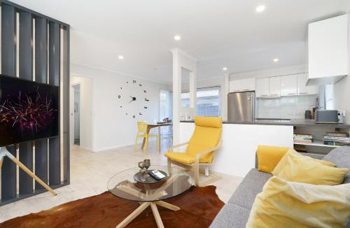 Wanniassa House | Stylish 3Bedroom Escape in South Canberra - Hosted by Canstay