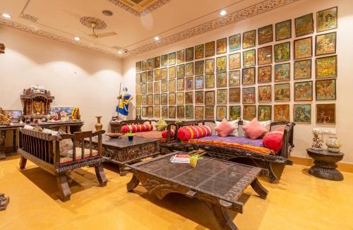 Paharganj Hotel | Jyoti Mahal A Royal Heritage Hotel - Traveler's Choice Award 2026 - Near to Connaught Place