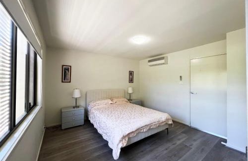 Narrabundah Apartment | Spacious Two-Story Family Townhouse Near Kingston & Manuka