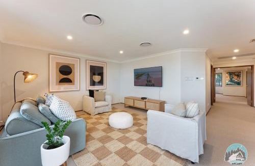 Shell Cove Villa | Hilltop Haven-Shell Cove