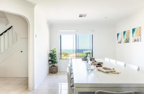 Caves Beach House | Oceans 21 Caves Beach