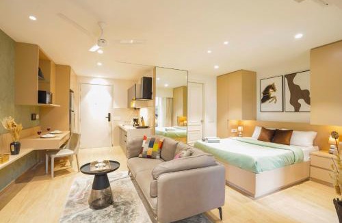 Viman Nagar Apartment | Stay Vista - Neon homeotel - 1 km from Airport