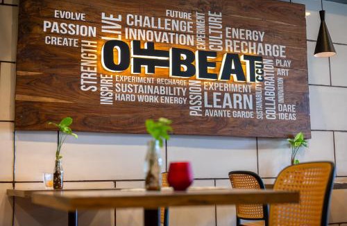 Kolkata Hostel | Offbeat CCU on EM Bypass
