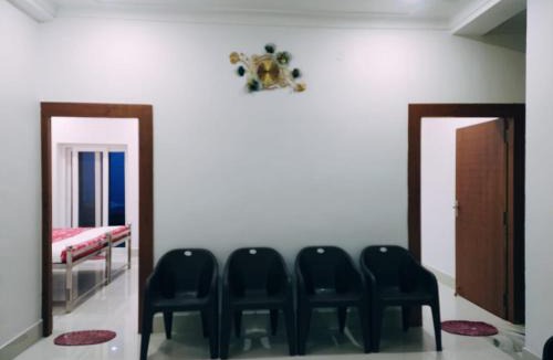 Deoghar Apartment | Anand Nivas Homestay 10 Mins from Mandir