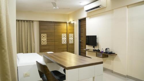 Baner Hotel | Hotel Prime Suites - Baner