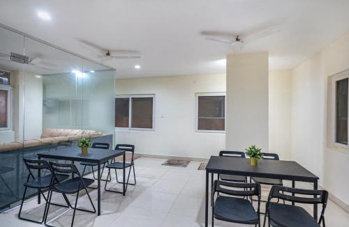 Madhapur Hotel | Blue Springs-Madhapur