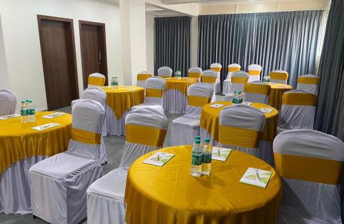 Kharadi Bed & Breakfast | StayBird - Silver Oak, An Apartment Hotel, Kharadi