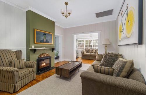Bowral House | Cherry Tree Cottage Bowral, Southern Highlands