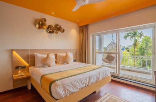 Morjim Hotel | Alaya Stays Gracias Retreat near Ashvem Beach 3 minutes Walk From The Beach