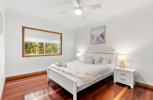 Callala Beach House | Sandlewood Breeze - Pet Friendly - Community Pool