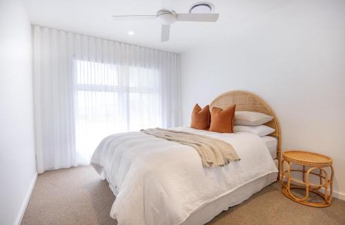 Anna Bay Villa | Olas Villa 1 - Plunge Pool & Walk to Beach