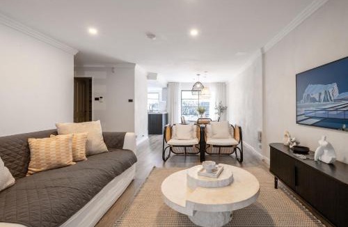 Alexandria House | Comfortable Urban Living Close to Sydney City Center