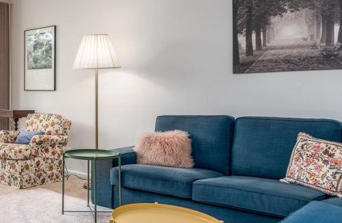 Griffith Apartment | Vibrant 2BR Apt 3 mins to Manuka Terrace - Hosted by CanStay
