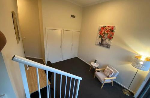 Franklin House | 4BR 3BA Modern Townhouse at the Heart of Franklin - Hosted by Canstay