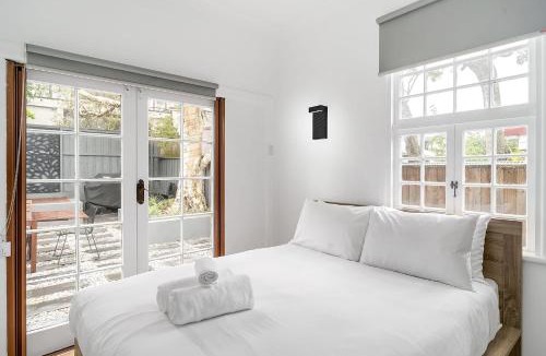 Balmain House | Balmain Garden Hideaway with BBQ
