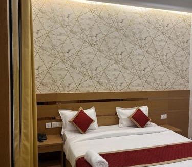 Gomti Nagar Hotel | Hotel Royal Casa