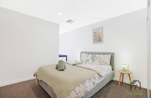 Throsby House | Breath of Nature Home with Pool & BBQ in Throsby