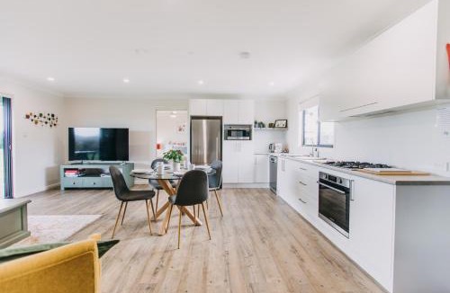 Clarence Town House | Clarrie's Green