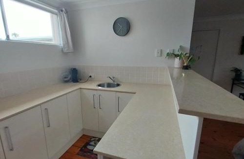 Anna Bay House | Bubbles and Waves