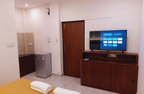 Mylapore Tiruvallikk Hotel | Chippy Residency
