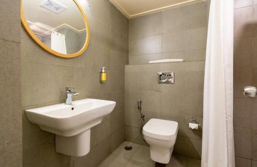Madhapur Hotel | Bloom Hotel - HITEC City