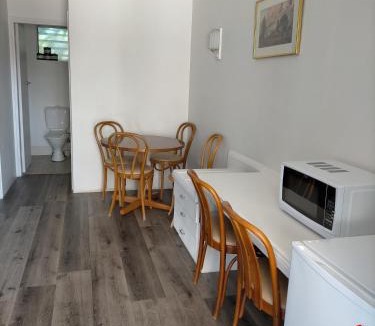 Singleton Hotel | Country Motor Inn