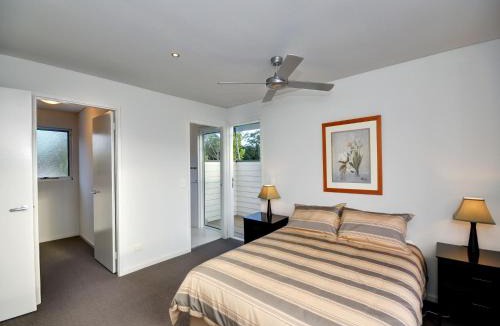 Tea Gardens House | Stunning Holiday Townhouse