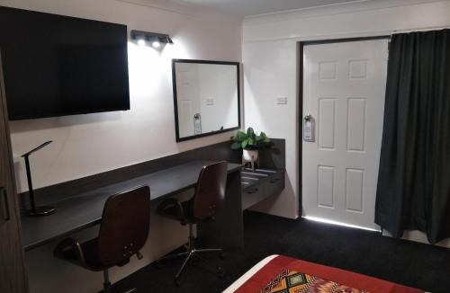 Taree Hotel | Alabaster Motor Inn