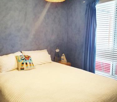 Vincentia House | Marazul BEST DEAL - Stone Bathtub, WIFI, Functional - Mandarins and lemons when available