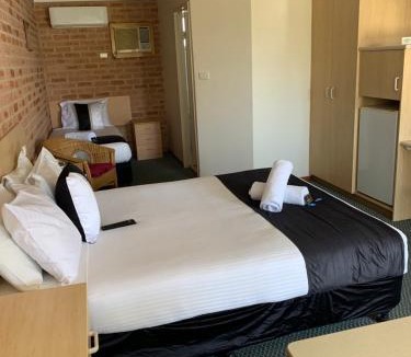 Branxton Hotel | Branxton House Motel