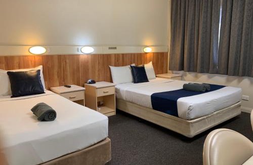 Cootamundra Hotel | Wattle Tree Motel