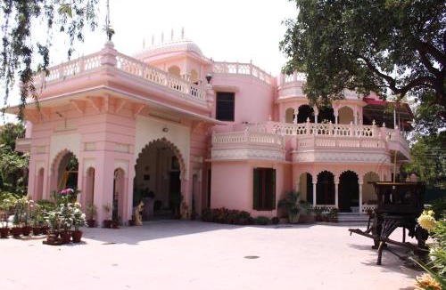Jalandhar Bed & Breakfast | Savrupson Heritage Home