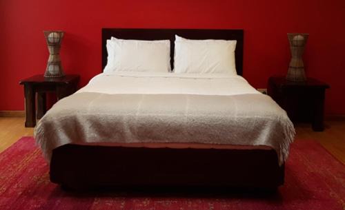 Warners Bay House | Tantarra Guest House - Pet Friendly