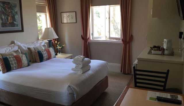 Boronia Lodge Burwood