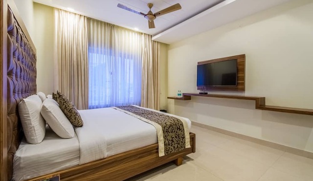 Ostin Viceroy Grand