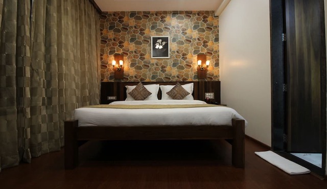 Hotel Majestique pune