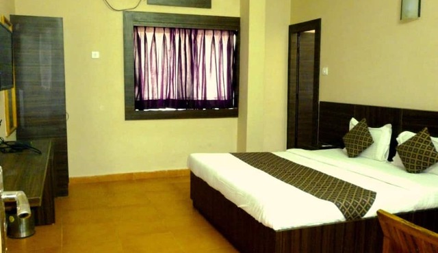 Hotel Empire Gandhidham