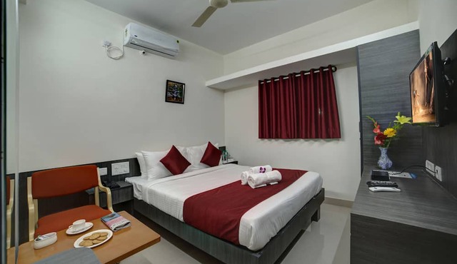 SM Royal Suites