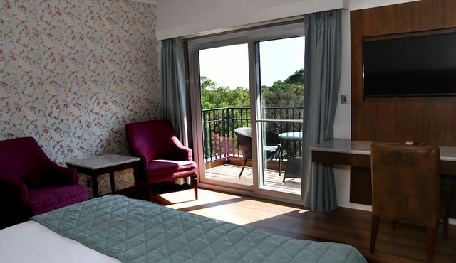 Mastiff Villa Camellia - A Tea Estate Hotel