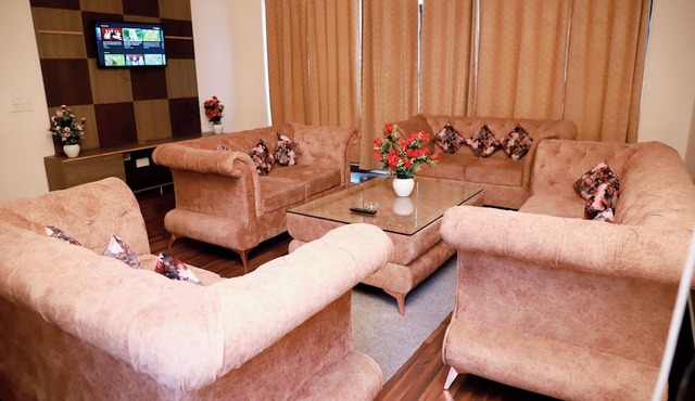 Fortune Home Service Apartment E-28 1A