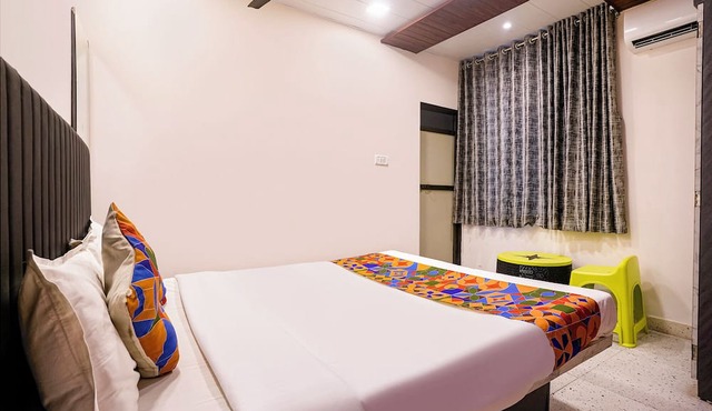 Fabhotel Nilsa
