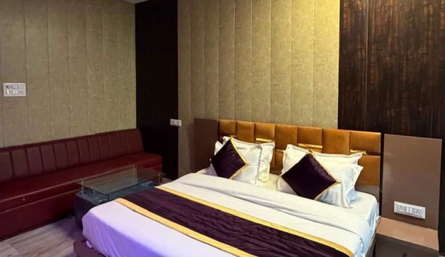 Hotel Majestic Inn