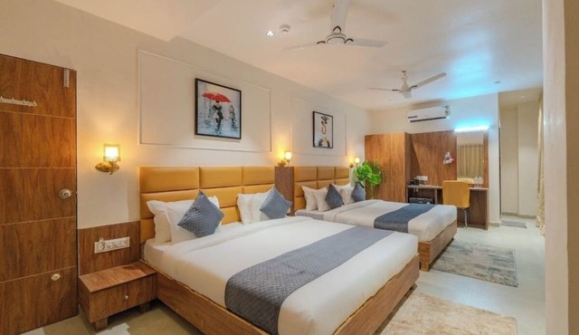 Hotel TGR