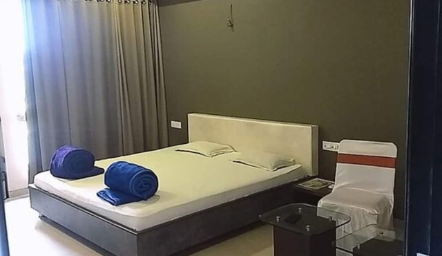 Hotel Karnawat Avenue
