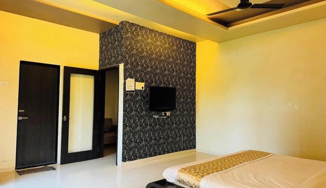 Hotel Neelam