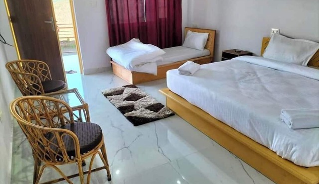 MahaGauri Hotel & Resort