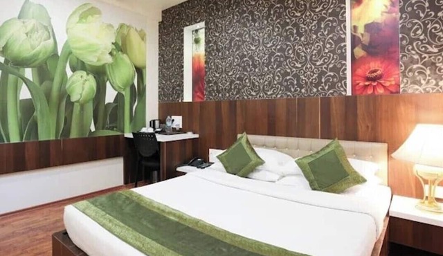 Hotel Sunland